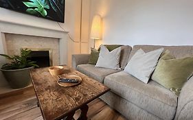 2025 Award Winner Liverpool Ivy House - 4 Bedrooms