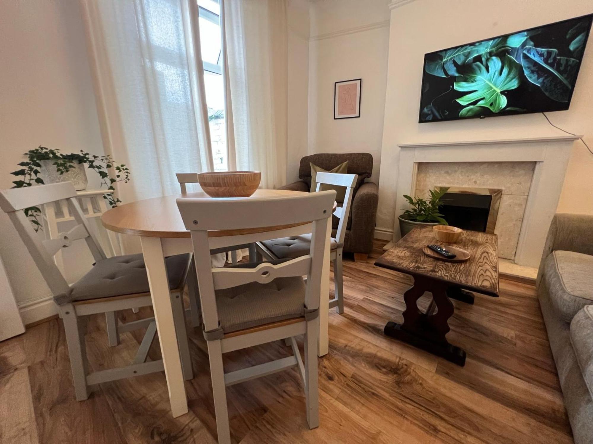 2025 Award Winner Liverpool Ivy House - 4 Bedrooms Exterior foto